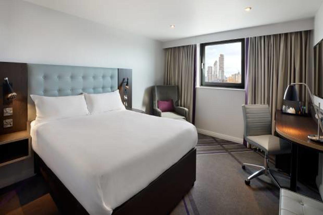 Premier Inn Jersey St Helier Saint Helier ภายนอก รูปภาพ